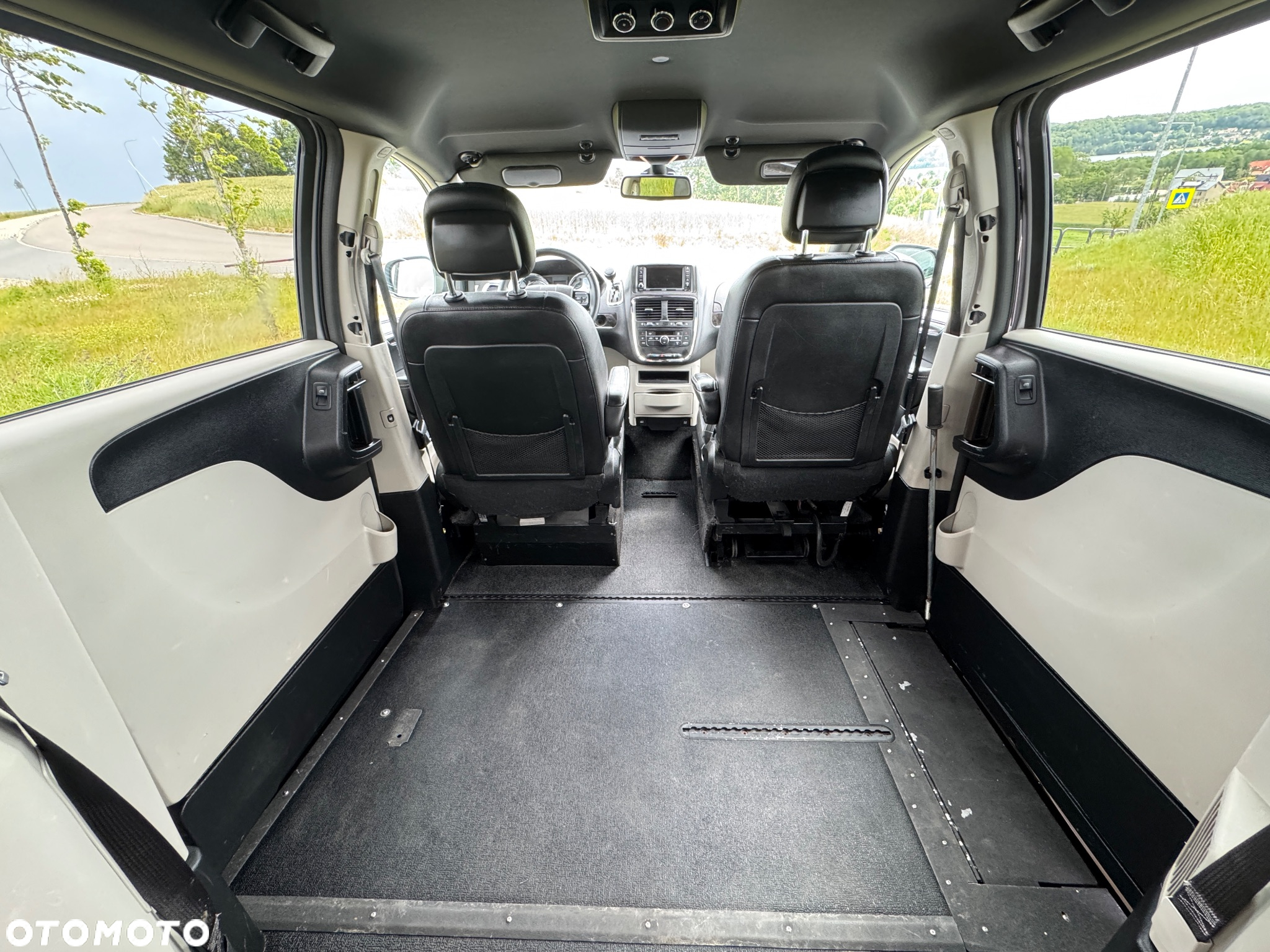 Dodge Grand Caravan 3.6 Express - 9