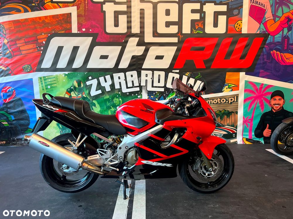 Honda CBR - 4