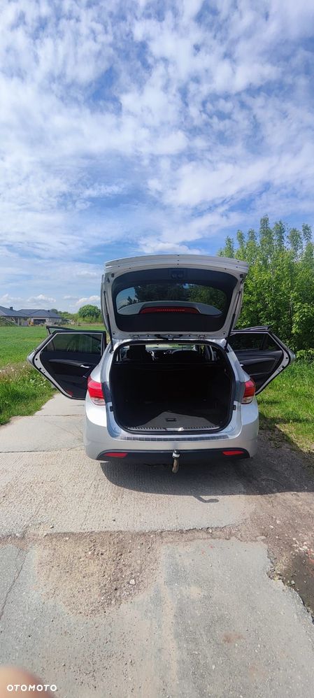 Hyundai i40 Kombi blue 1.7 CRDi Classic - 18