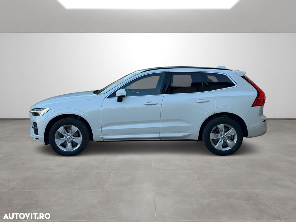 Volvo XC 60 B4 MHEV AWD Momentum Pro - 34