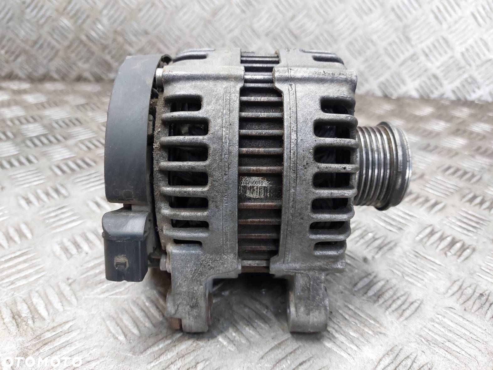 ALTERNATOR FORD MONDEO MK4 2.0 TDCI 7G9N-10300-EA - 2