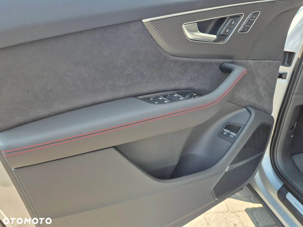 Audi Q7 TFSI e PHEV 360 kW Quattro S Line Tiptr - 27