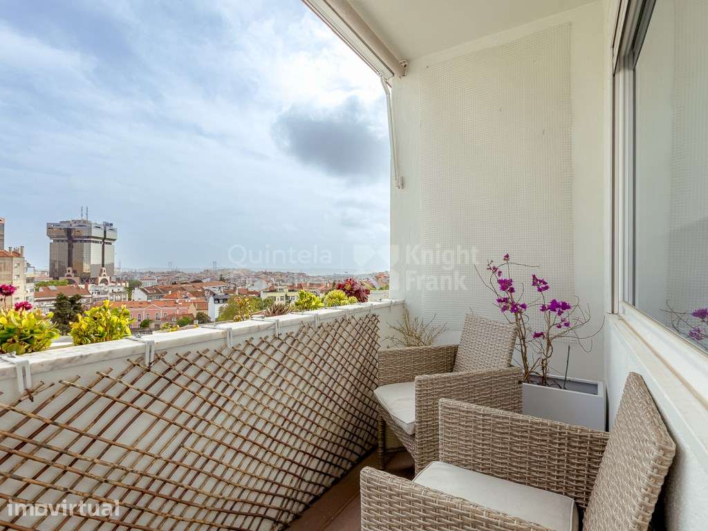 Para venda, apartamento T2 com varanda em Campolide - Grande imagem: 3/49