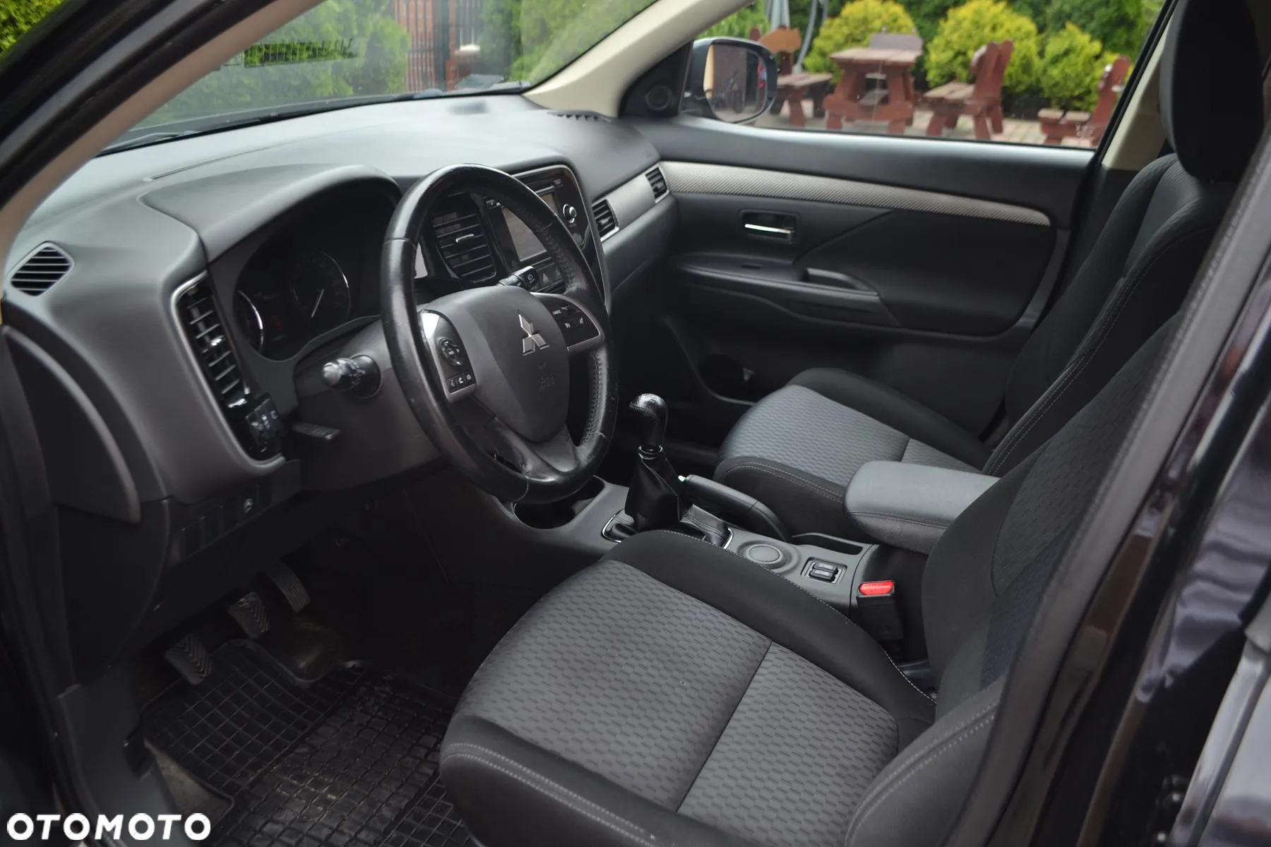 Mitsubishi Outlander 2.0 Intense 2WD - 15