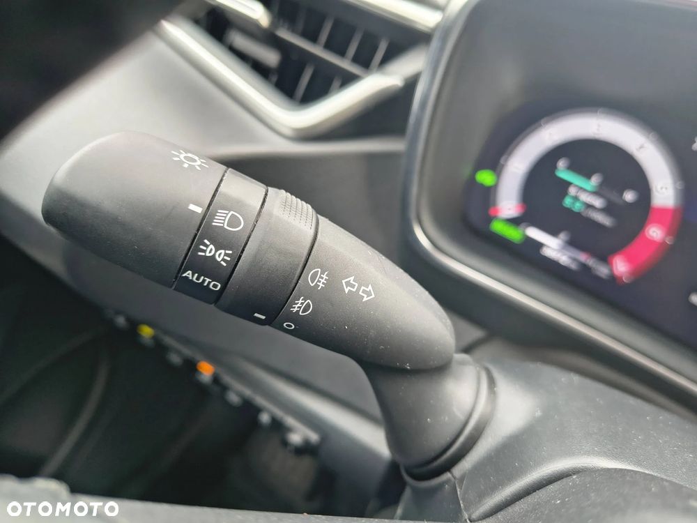 Toyota Corolla 1.8 Hybrid Comfort - 9