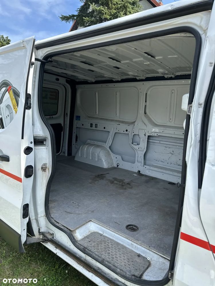 Opel Vivaro - 6