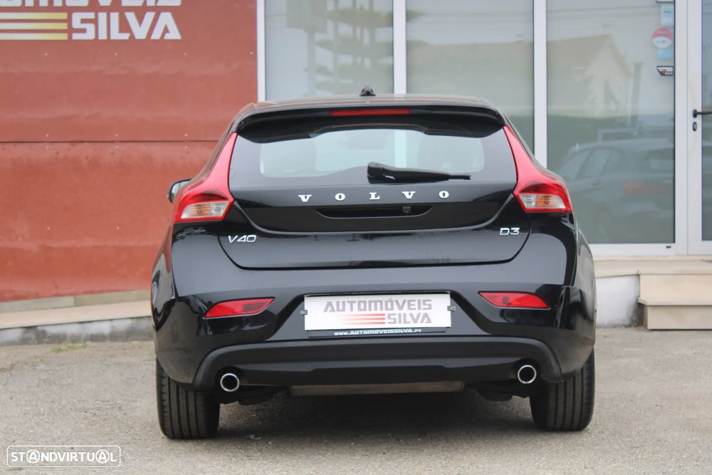 Volvo V40 2.0 D3 Momentum - 10