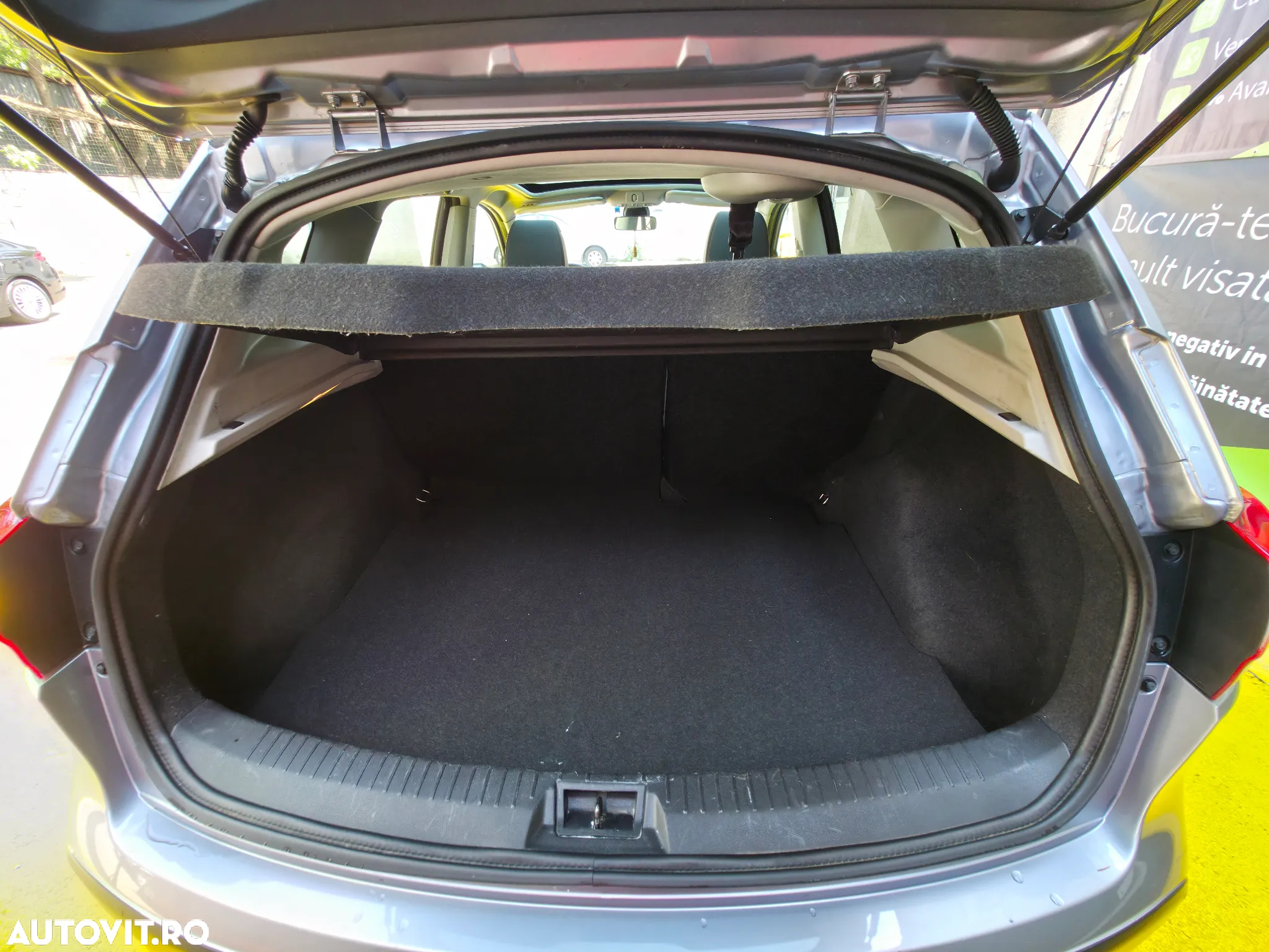 Nissan Qashqai 2.0 dCi DPF 4x4 Aut tekna - 13
