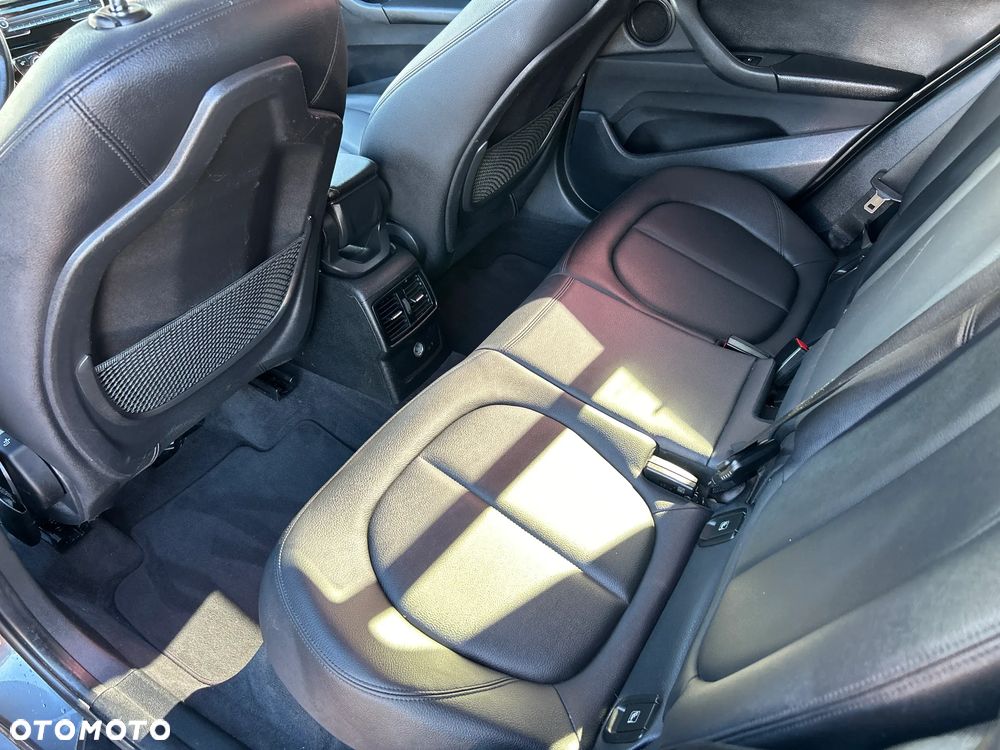 BMW X1 sDrive18d - 24