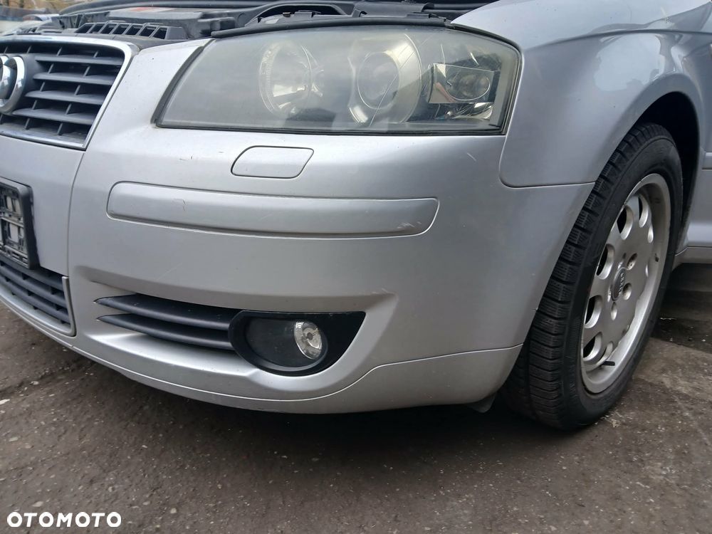 Audi A3 8P na części kod lakieru LY7W - 2