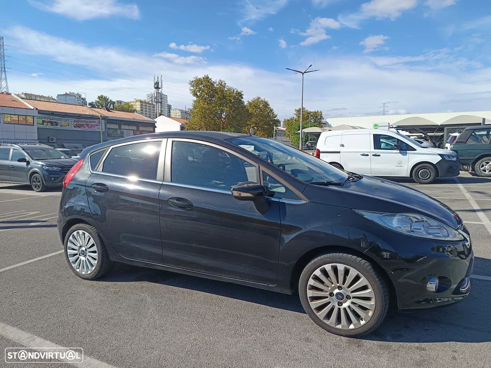 Ford Fiesta - 9