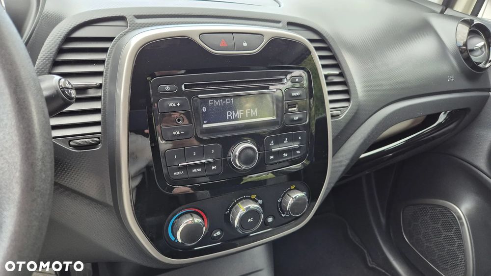 Renault Captur (ENERGY) TCe 90 BOSE EDITION - 11