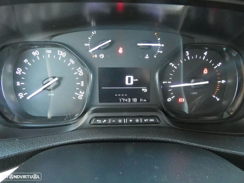 Toyota Proace Verso 2.0 D-4D L2 1.2T Prime 8L - 24