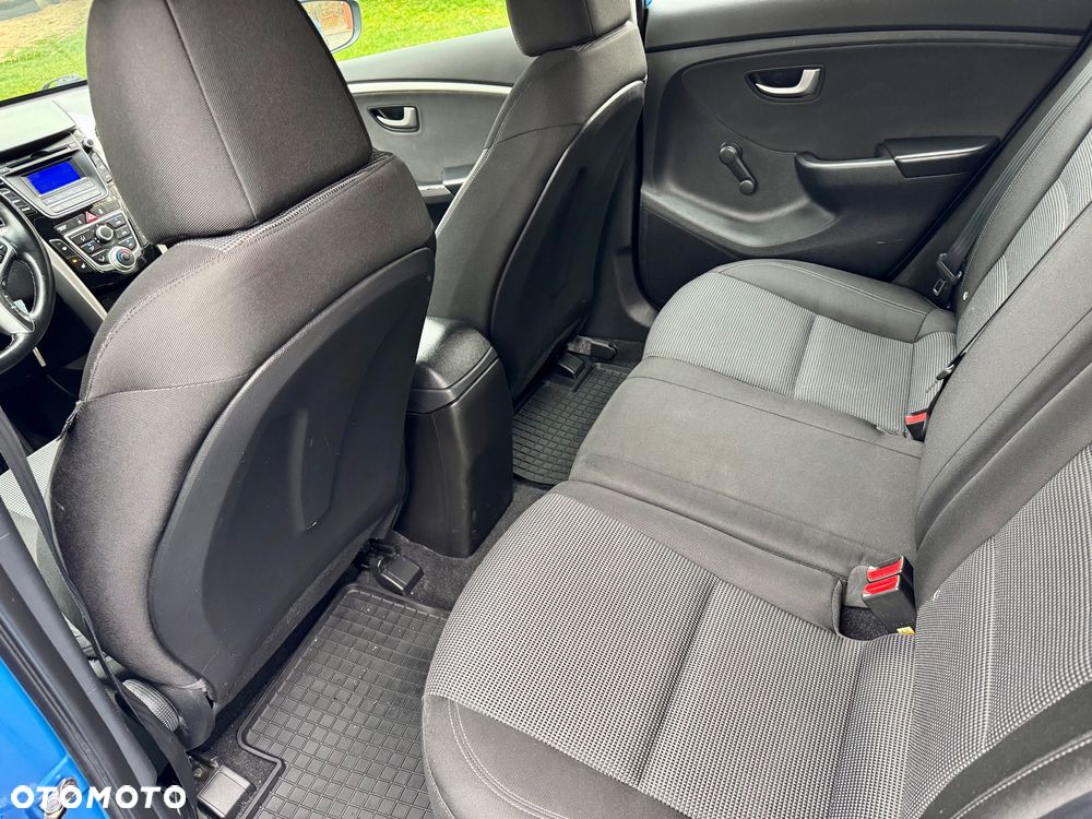 Hyundai i30 1.6 CRDi BlueDrive Comfort - 27