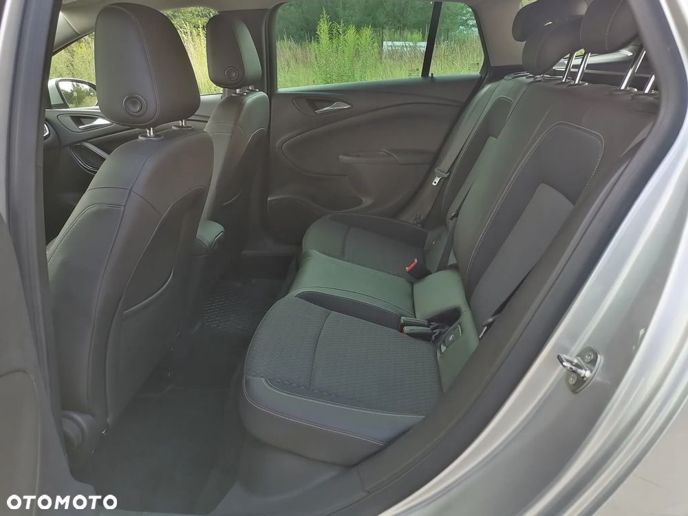 Opel Astra 1.6 CDTI DPF ecoFLEX TourerStart/Stop Exklusiv - 8