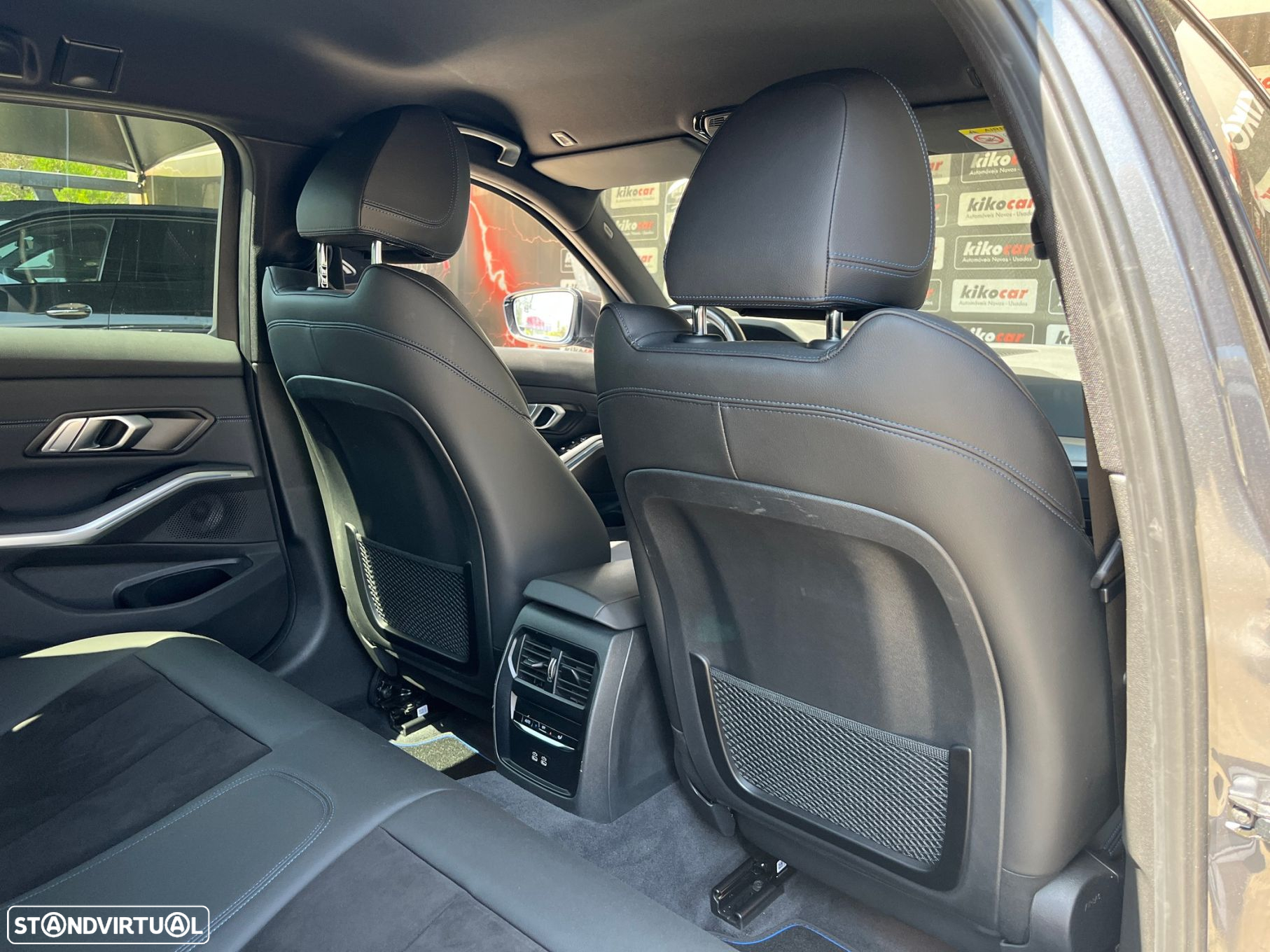 BMW 330 e Touring Pack M Auto - 30