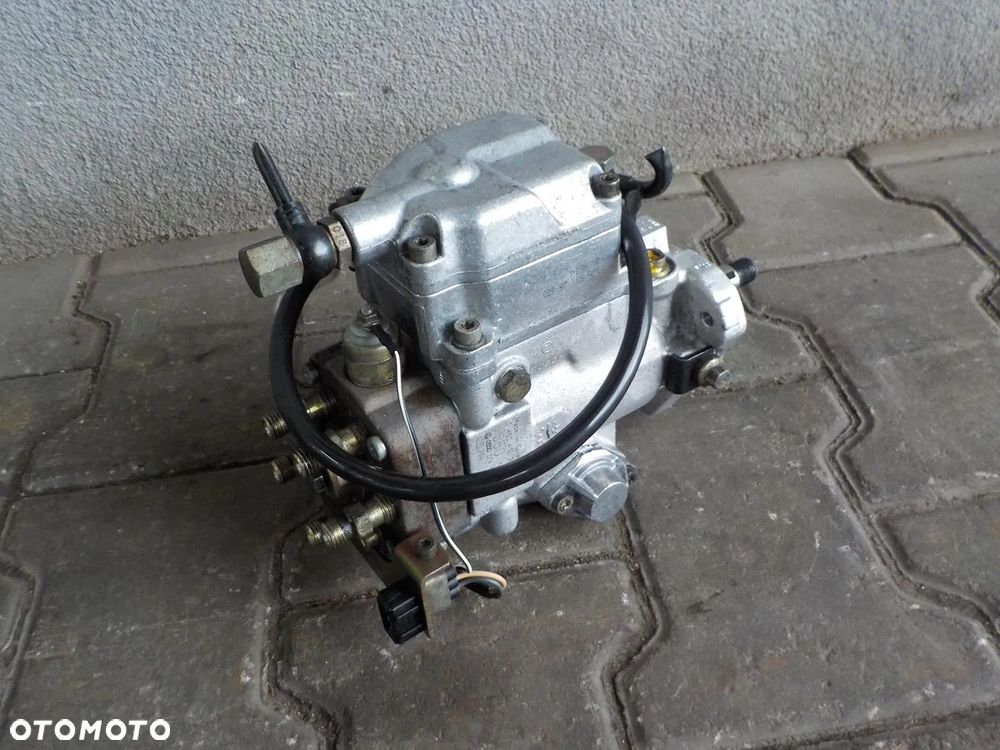 VW T4 LT 2.5 TDI POMPA WTRYSKOWA PALIWA 7PIN 074130110K - 2