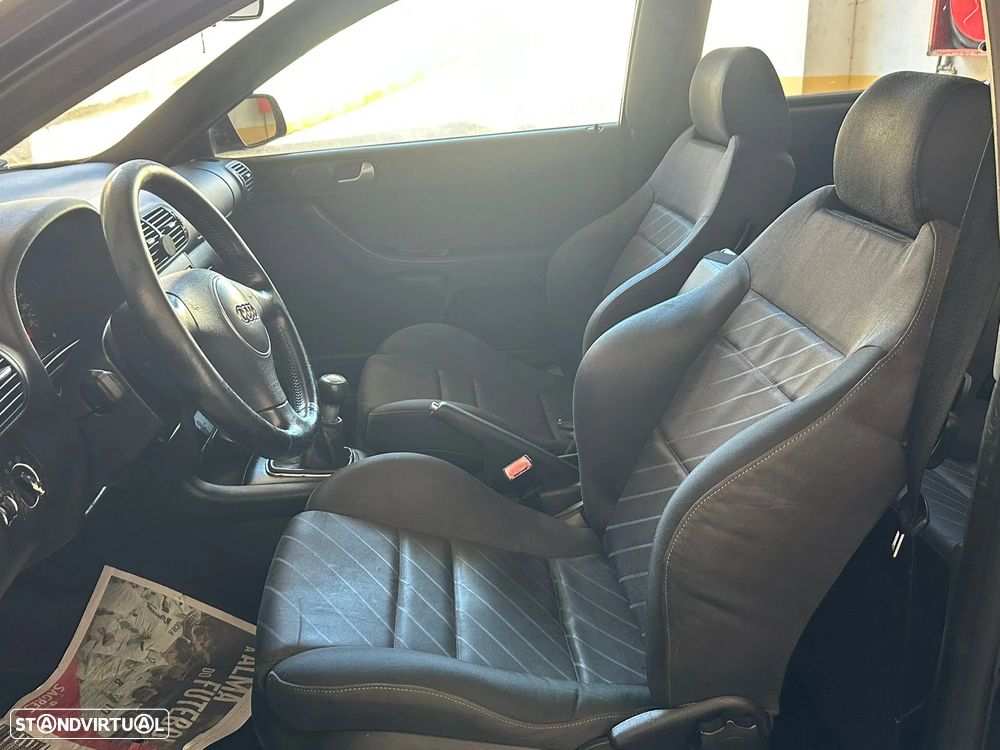 Audi A3 1.9 TDI Ambiente - 11