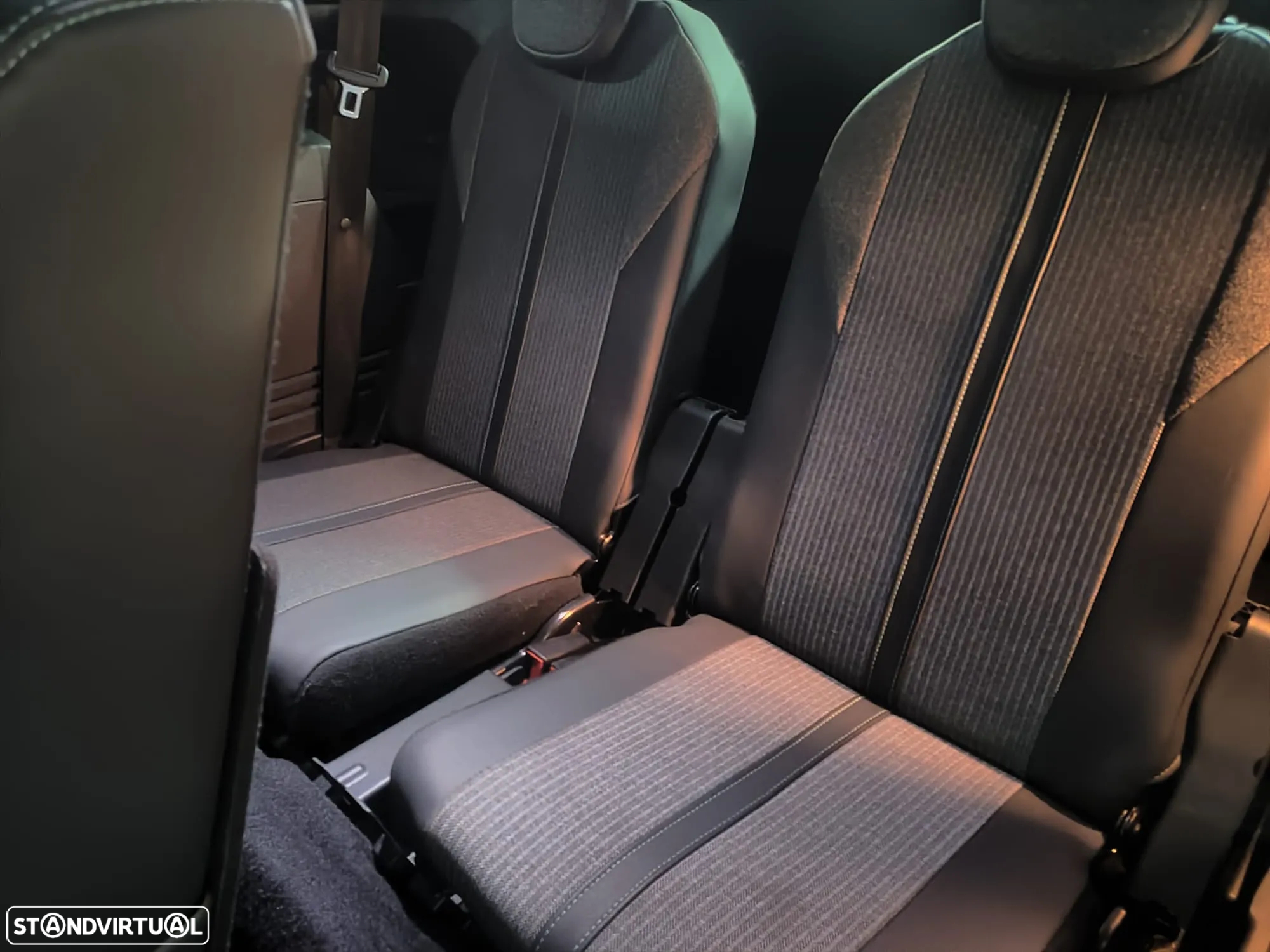 Peugeot 5008 1.5 BlueHDi Allure - 9