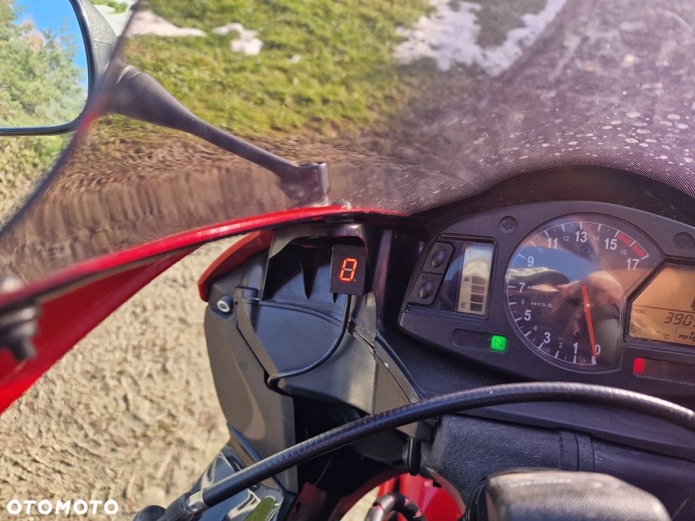 Honda CBR - 9