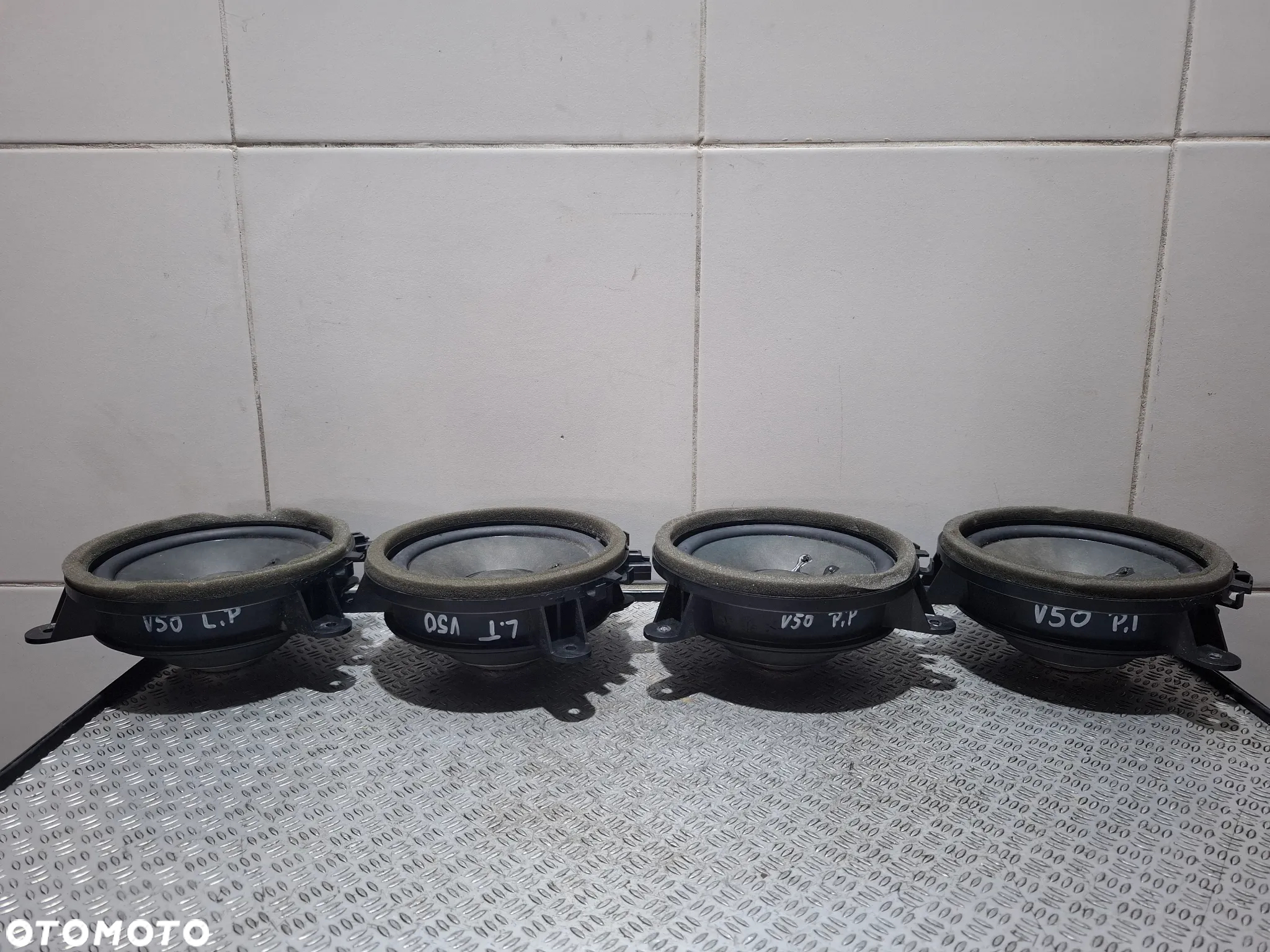 Głośnik drzwi Volvo V50 2008 rok nr 30657445 (sztuka) - 2