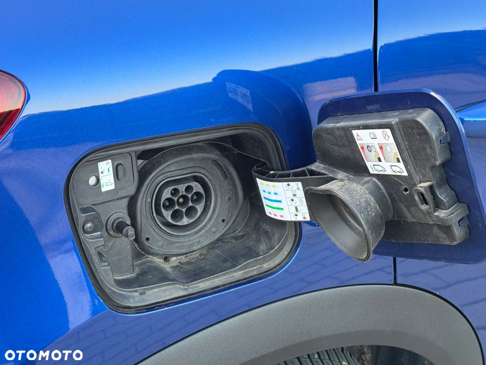 Renault Captur E-TECH 160 TECHNO - 19