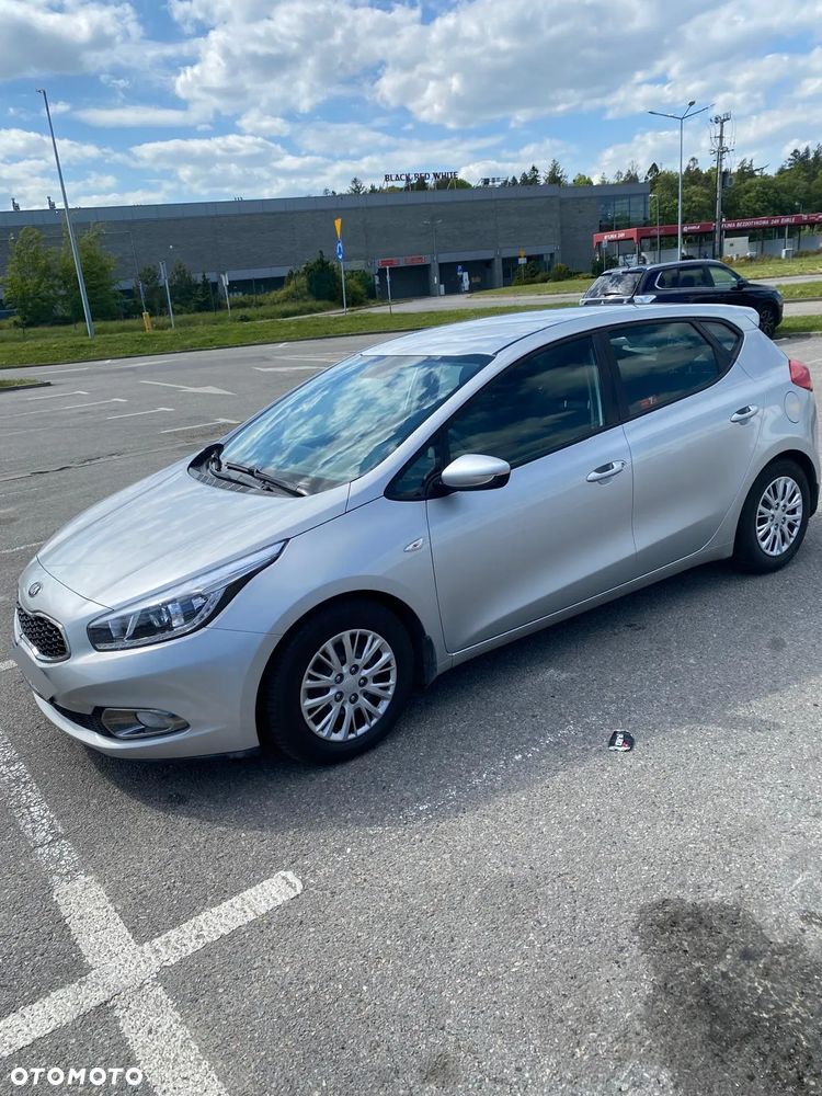 Kia Ceed Cee'd 1.4 CRDi M - 1