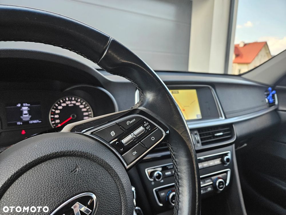 Kia Optima 2.0 M - 14