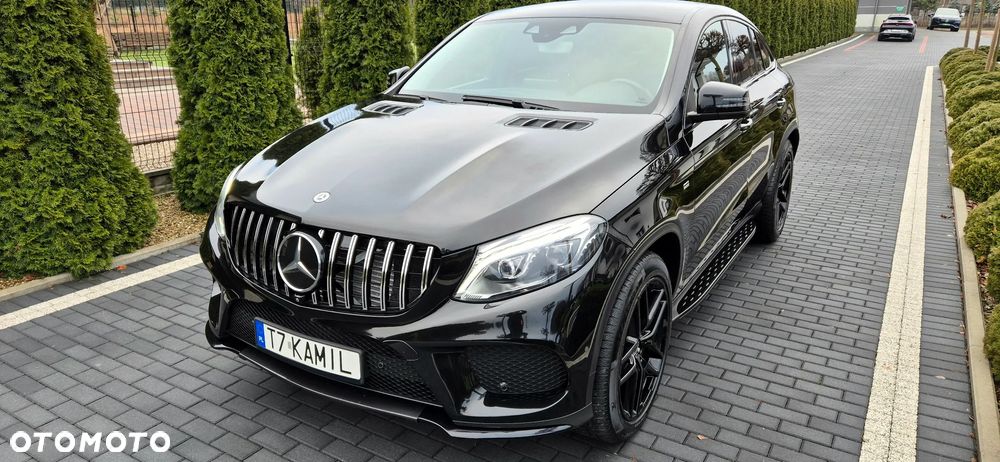 Mercedes-Benz GLE - 1