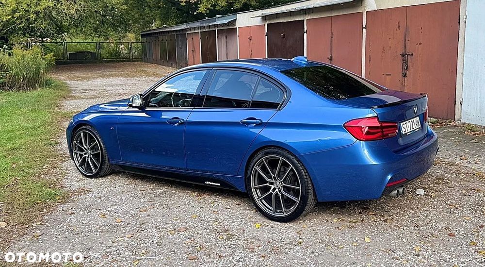 BMW Seria 3 320d - 13