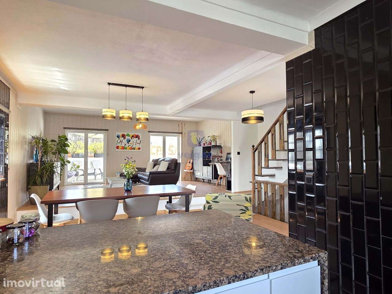 São Martinho do Porto: T4 + 1 (sala de jogos), com 2 terraços, jardim, - Grande imagem: 4/31