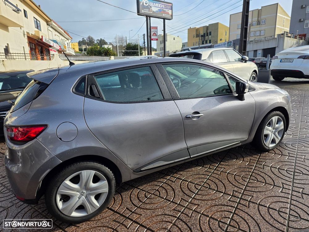 Renault Clio 1.5 dCi Limited EDition - 19