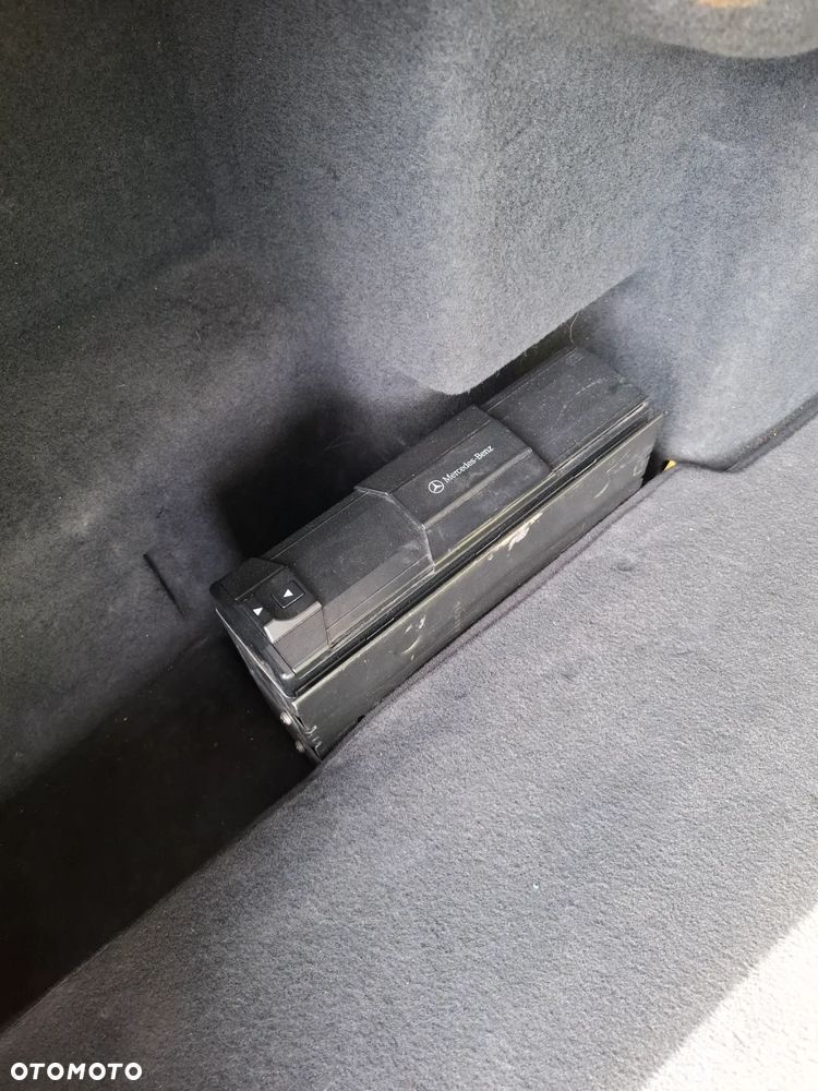 Mercedes-Benz Klasa E 320 T CDI Avantgarde - 12