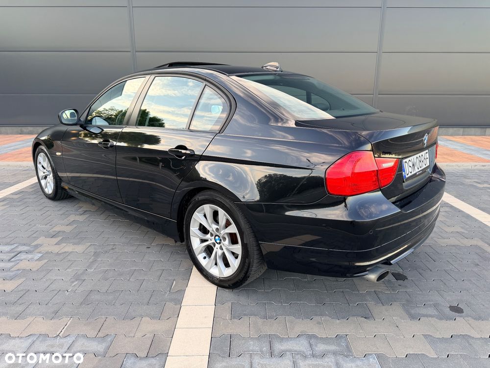 BMW Seria 3 320i Edition Exclusive - 8