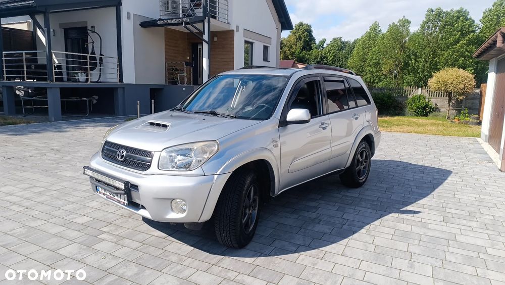 Toyota RAV4 2.0 D-4D 4x4 - 2