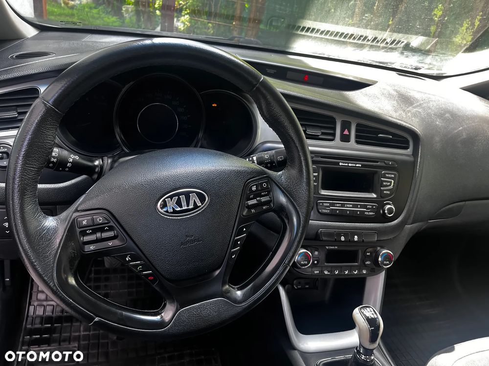 Kia Ceed - 6