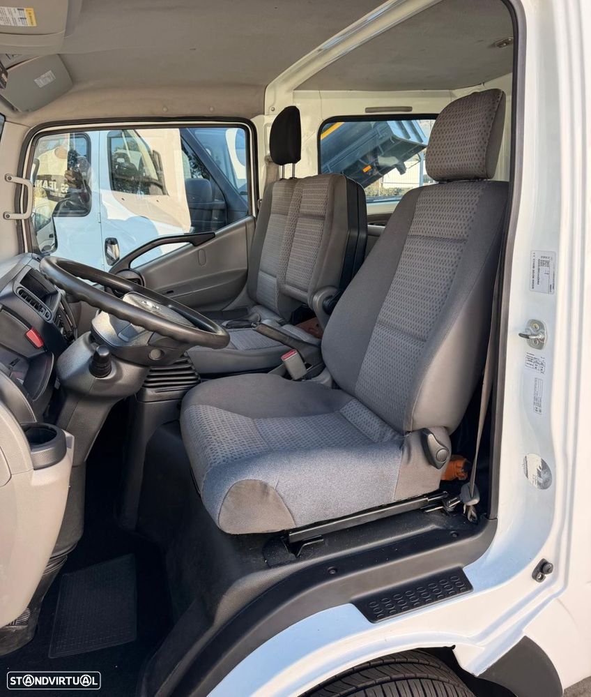 Nissan Cabstar Cabine Dupla - Basculante - 7
