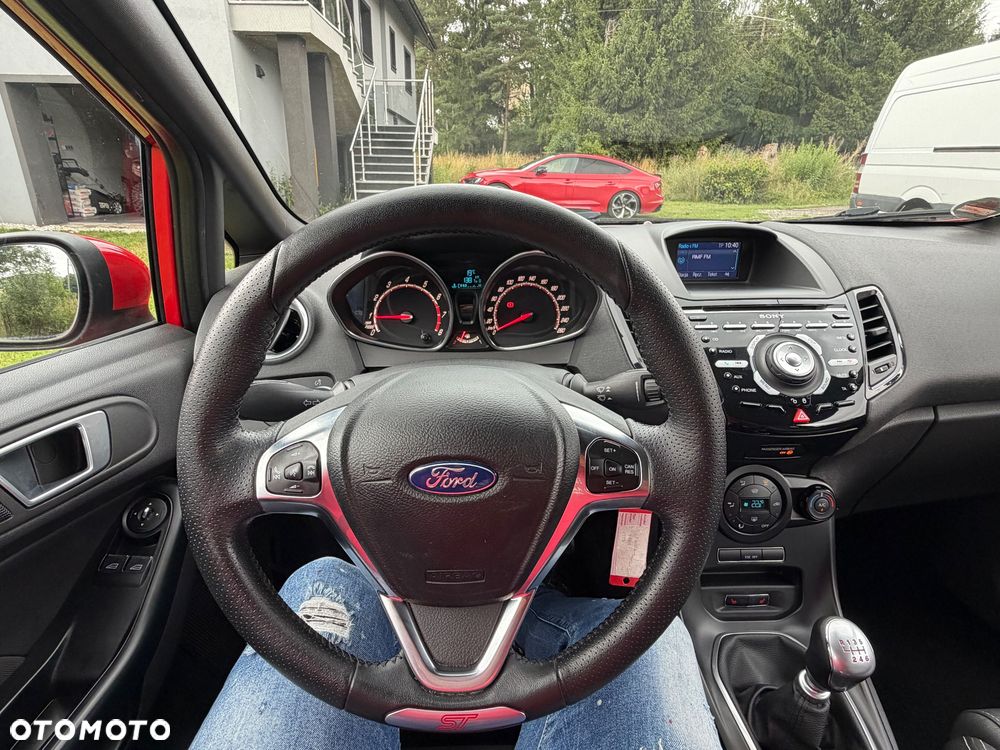 Ford Fiesta 1.6 EcoBoost ST - 7