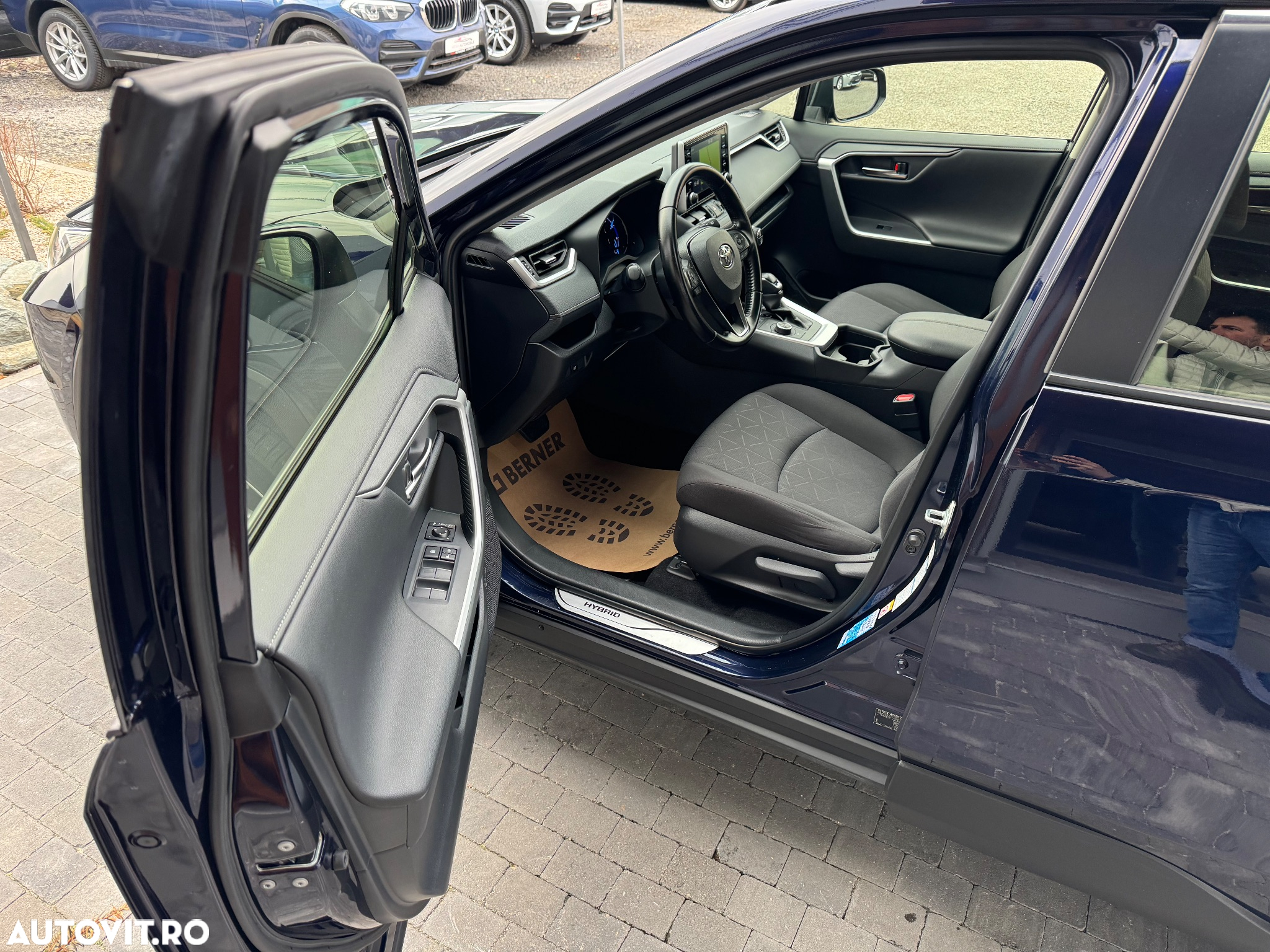 Toyota RAV4 2.5 4x4 Hybrid Comfort - 6