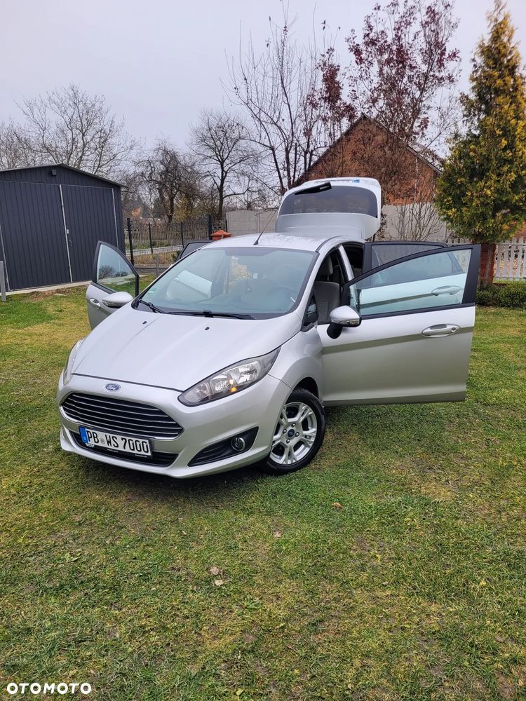 Ford Fiesta 1.6 TDCi SYNC Edition - 11