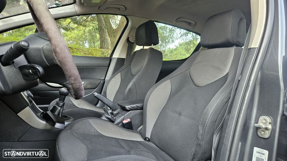 Peugeot 308 1.6 HDi Premium - 5