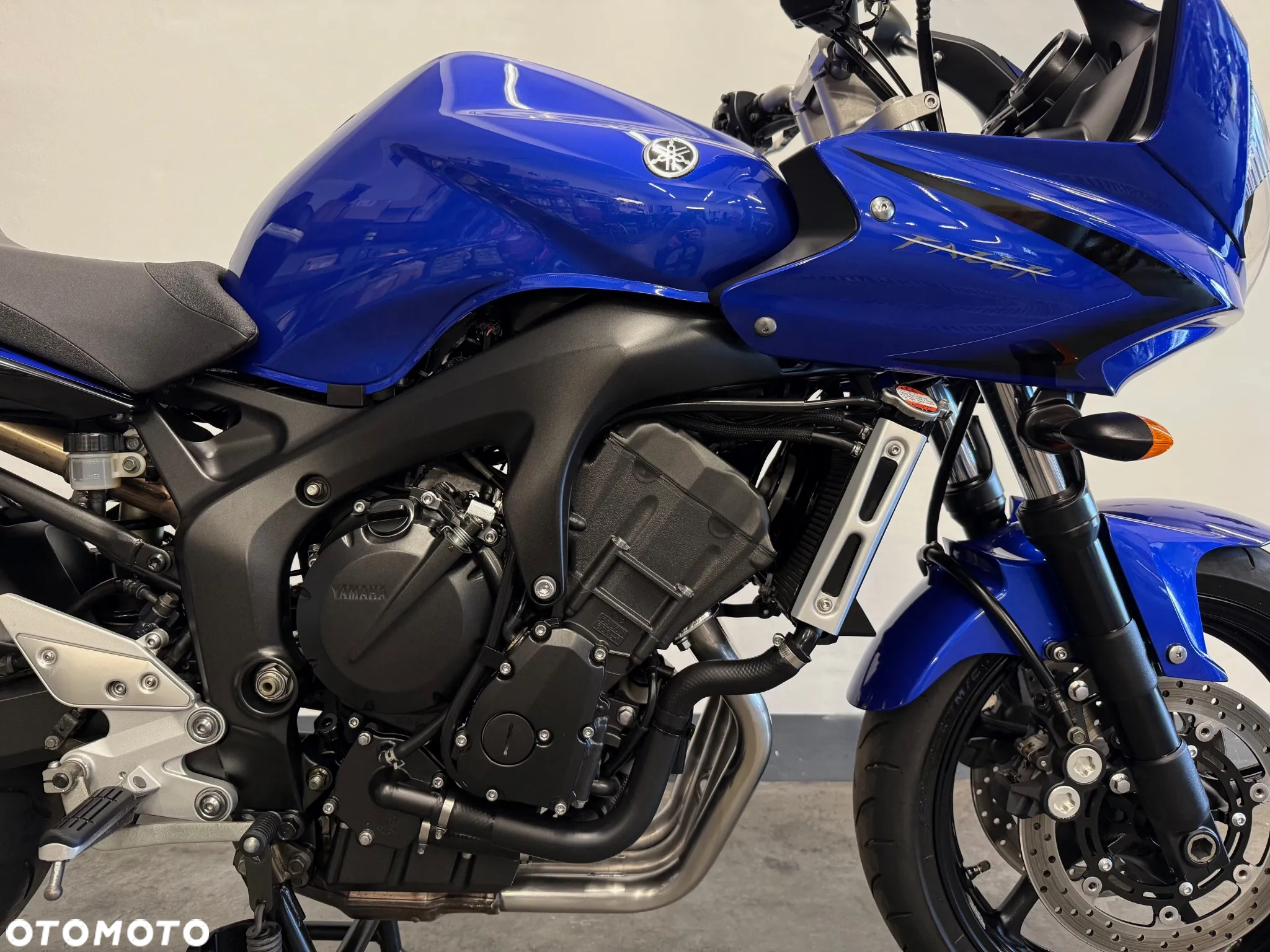 Yamaha FZ6 - 12