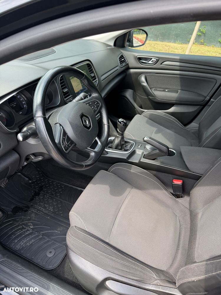 Renault Megane 1.5 dCi Expression - 10