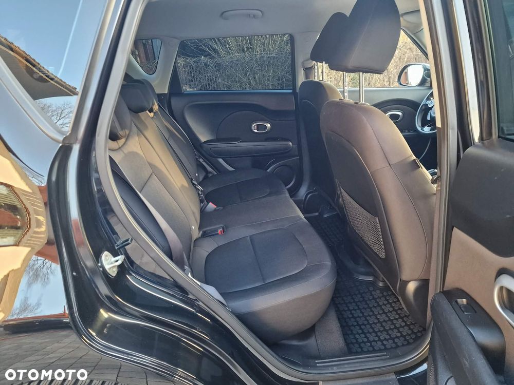 Kia Soul 1.6 CRDI Attract - 16
