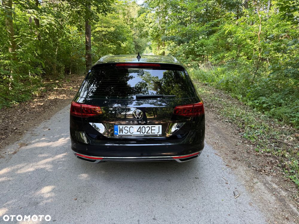 Volkswagen Passat - 8