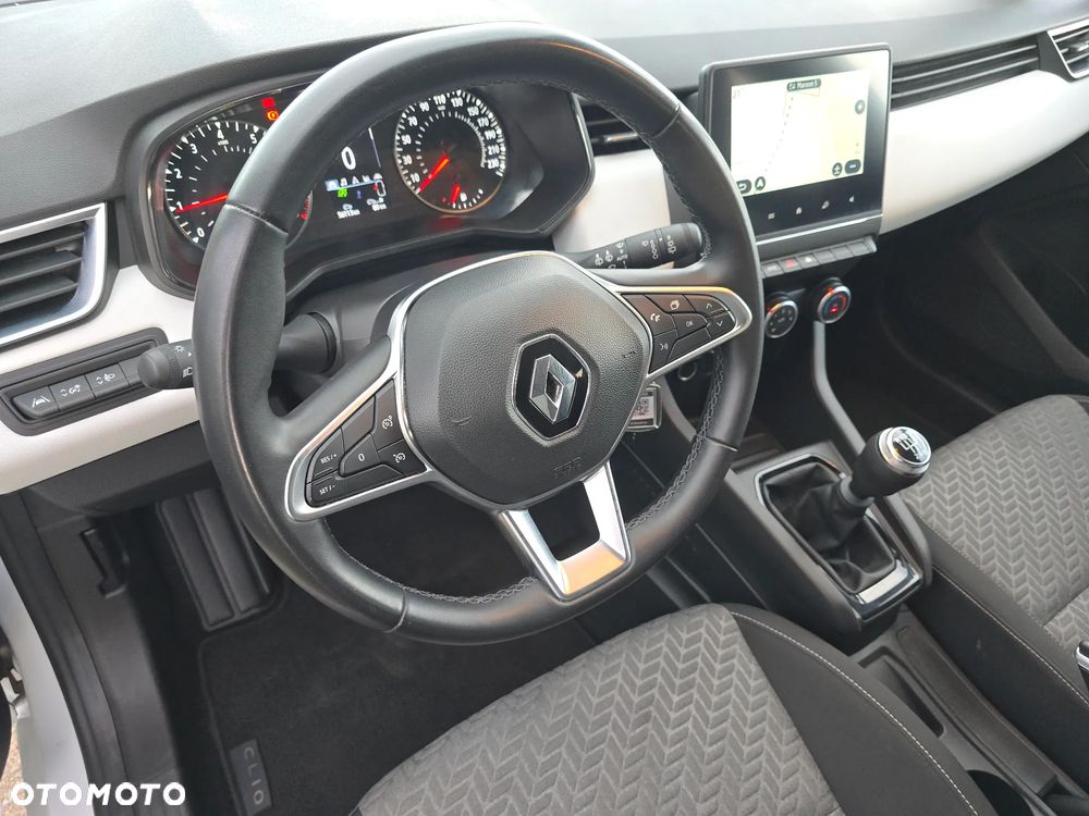 Renault Clio TCe 90 INTENS - 17