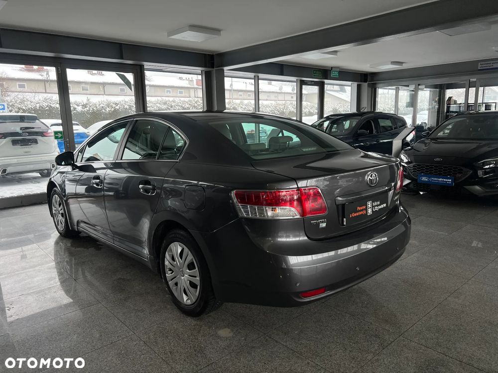 Toyota Avensis 2.0 Prestige NAVI MS - 10