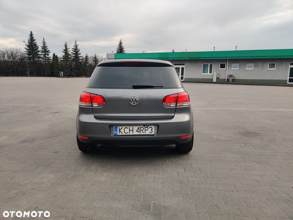 Volkswagen Golf 2.0 TDI DPF Comfortline - 13