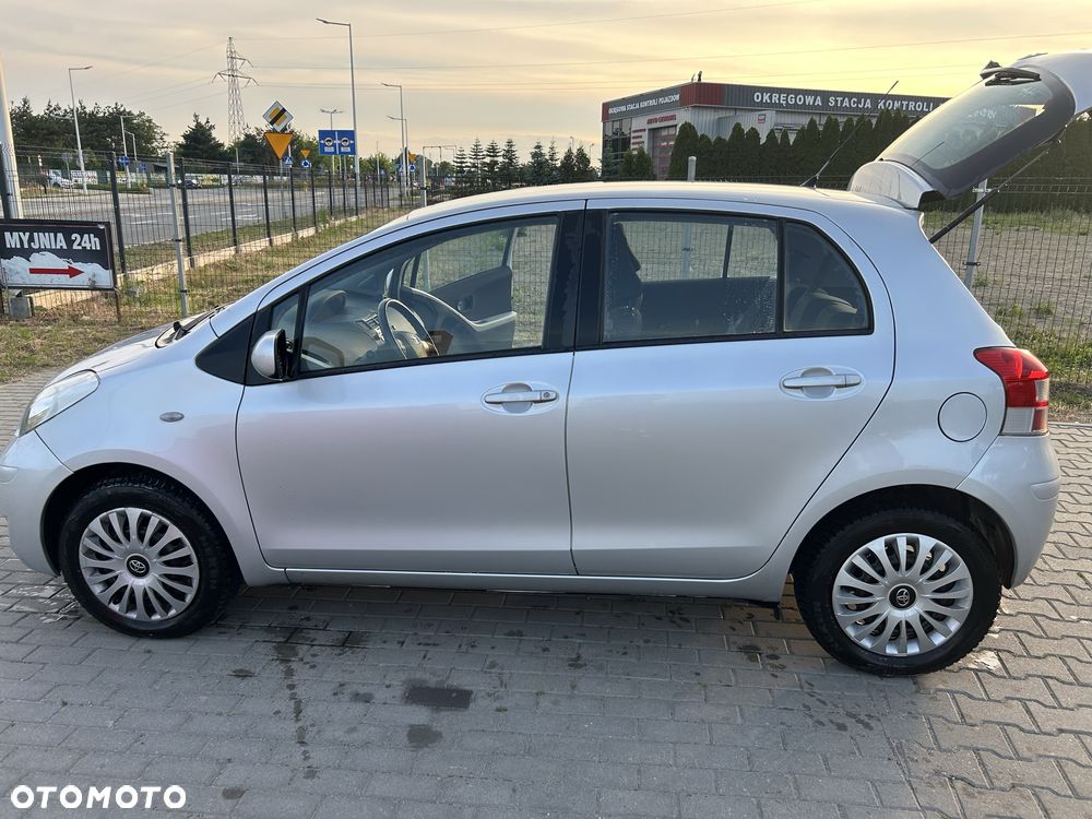 Toyota Yaris - 3