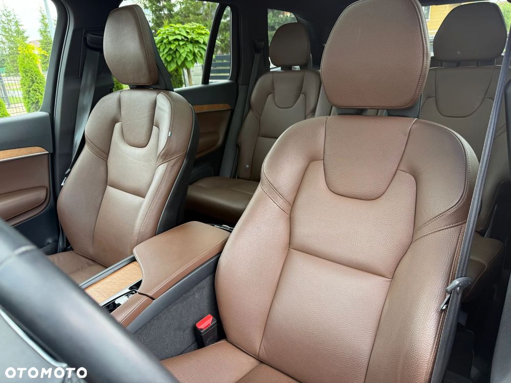Volvo XC 90 - 14